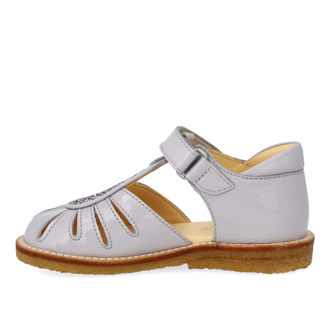 Sandal med dråbedetalje i funklende glitter