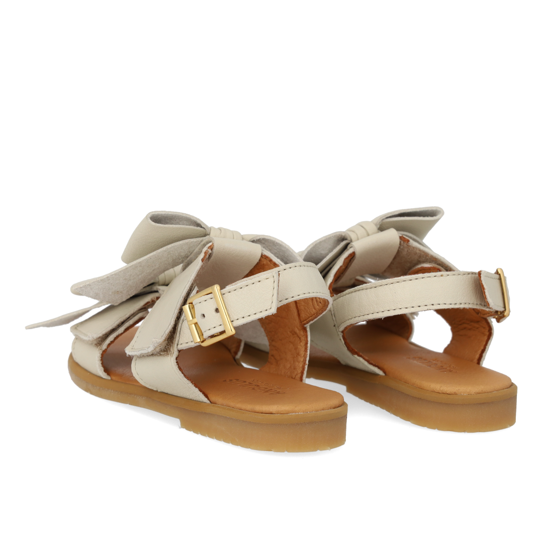 Sandal med åben tå og dobbelt velcro