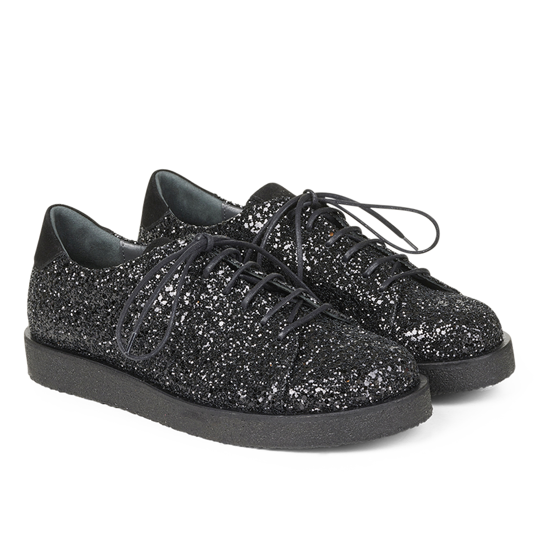 Sneaker i glitter på plateausål