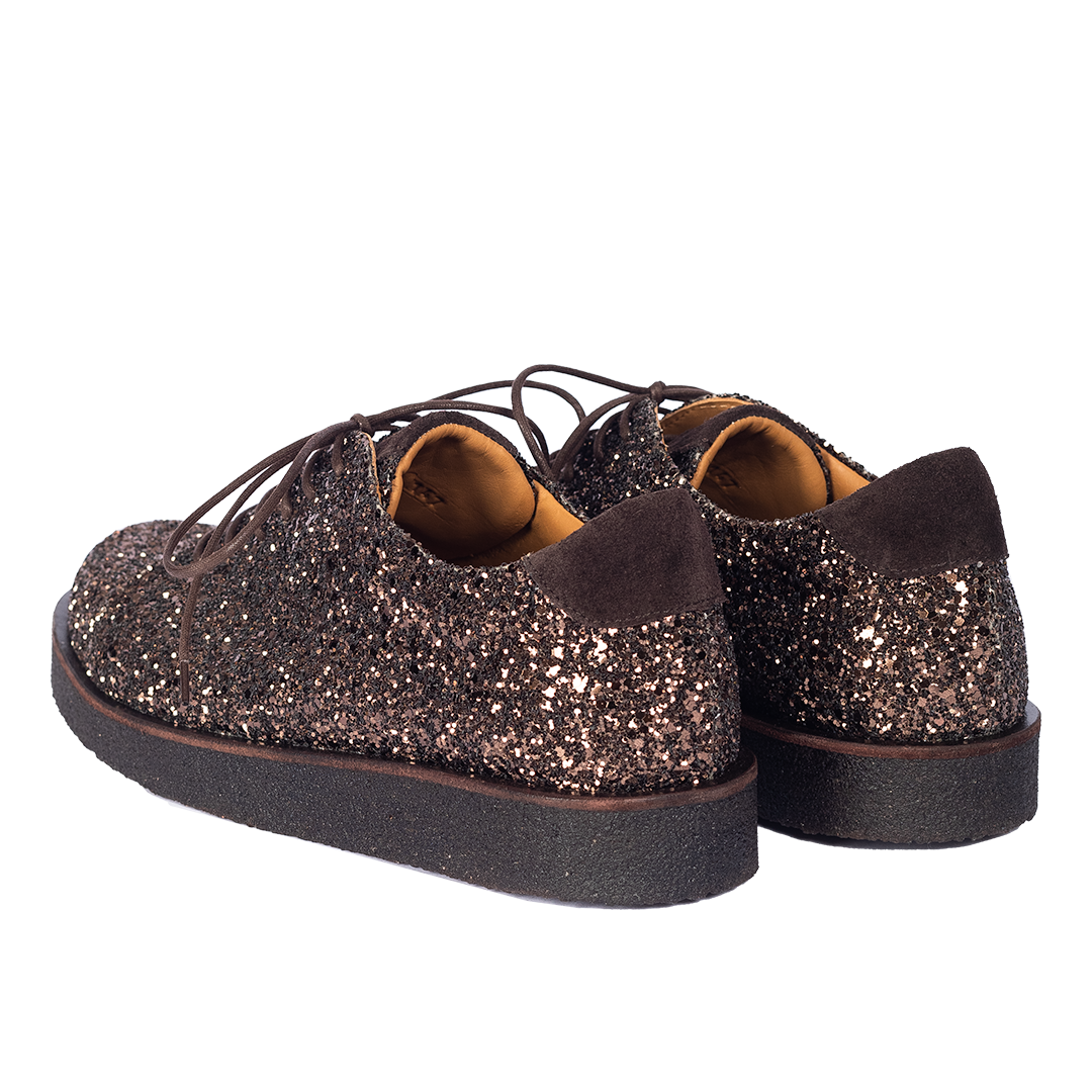 Sneaker i glitter på plateausål