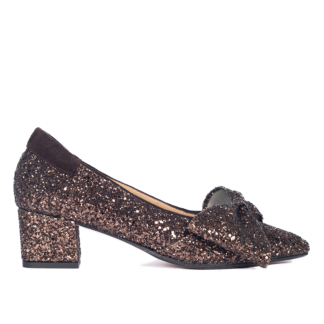 Sløjfe pump i funklende glitter