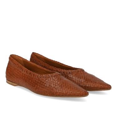 Håndflettet ballerina med spids snude