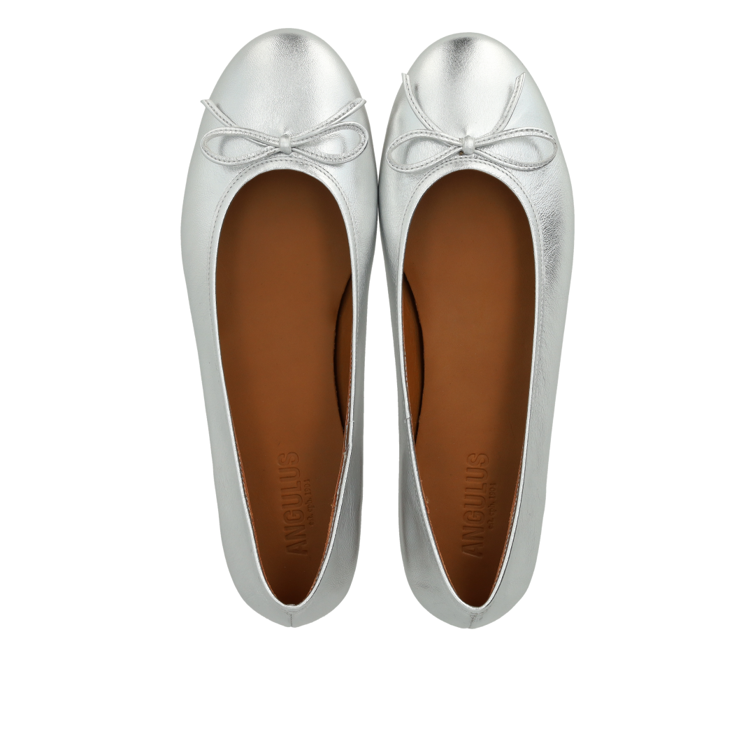Klassisk ballerina med sløjfedetalje