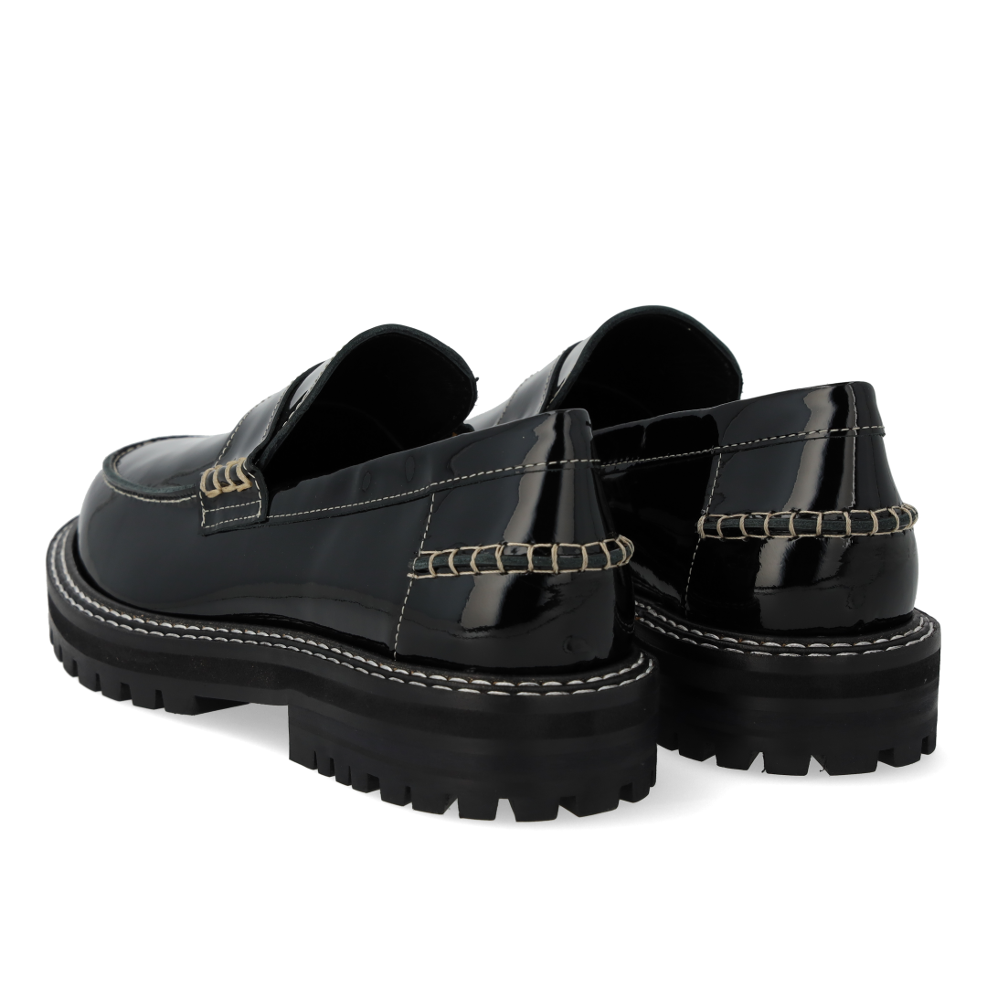 Penny loafer med kontraststikninger