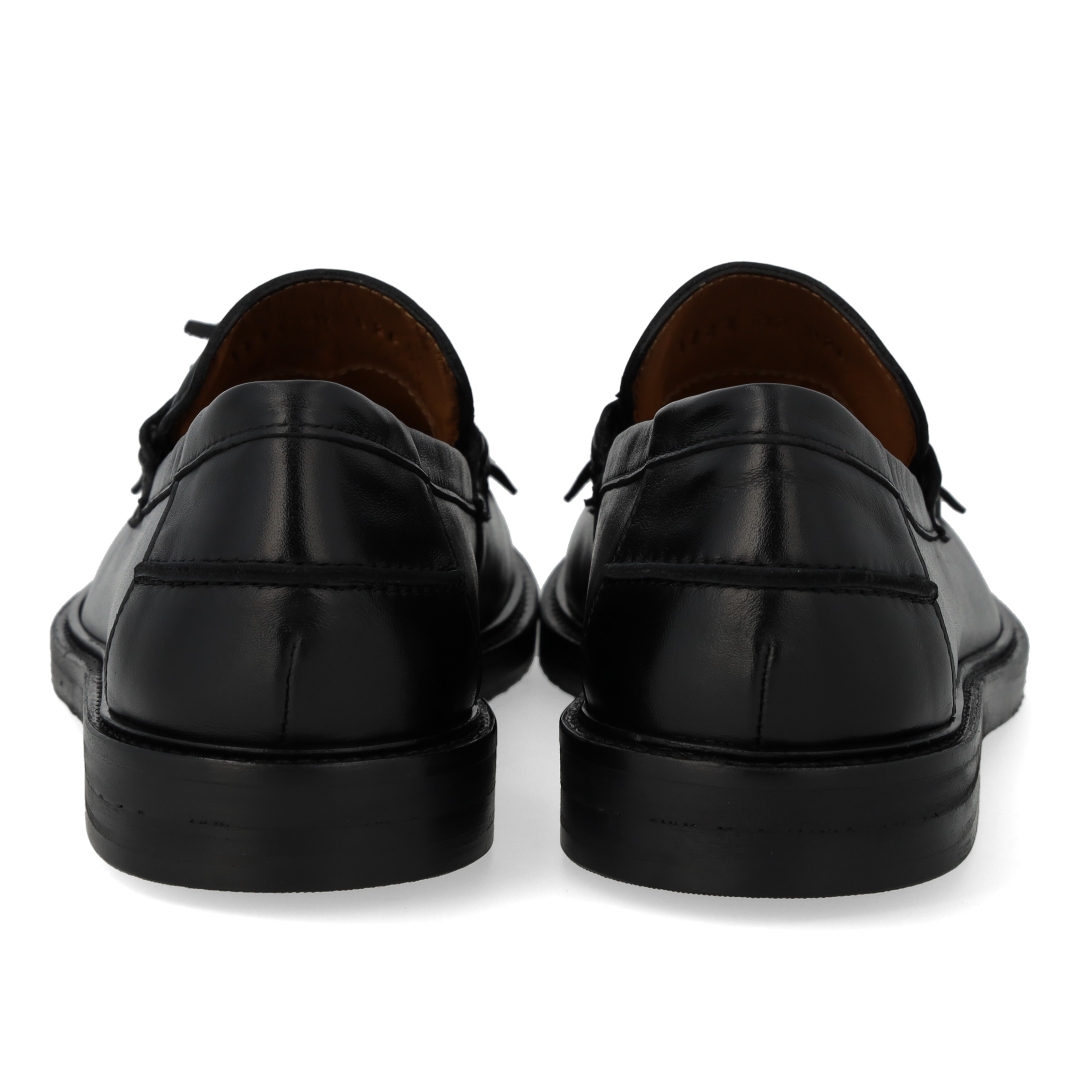 Bred loafer med frynser og kvastdetalje
