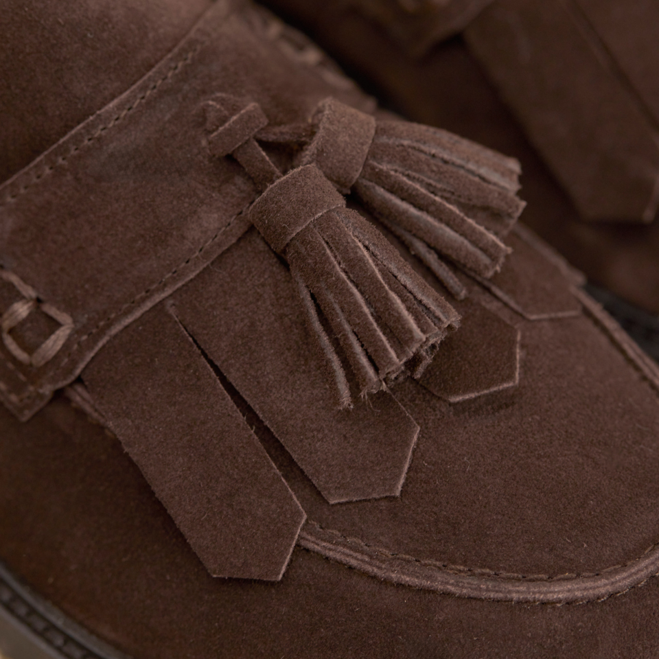 Bred loafer med frynser og kvastdetalje