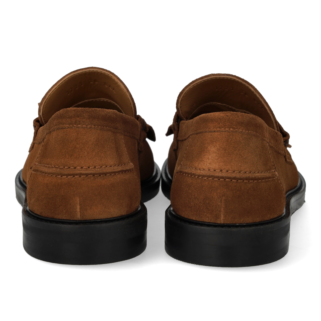 Bred loafer med frynser og kvastdetalje