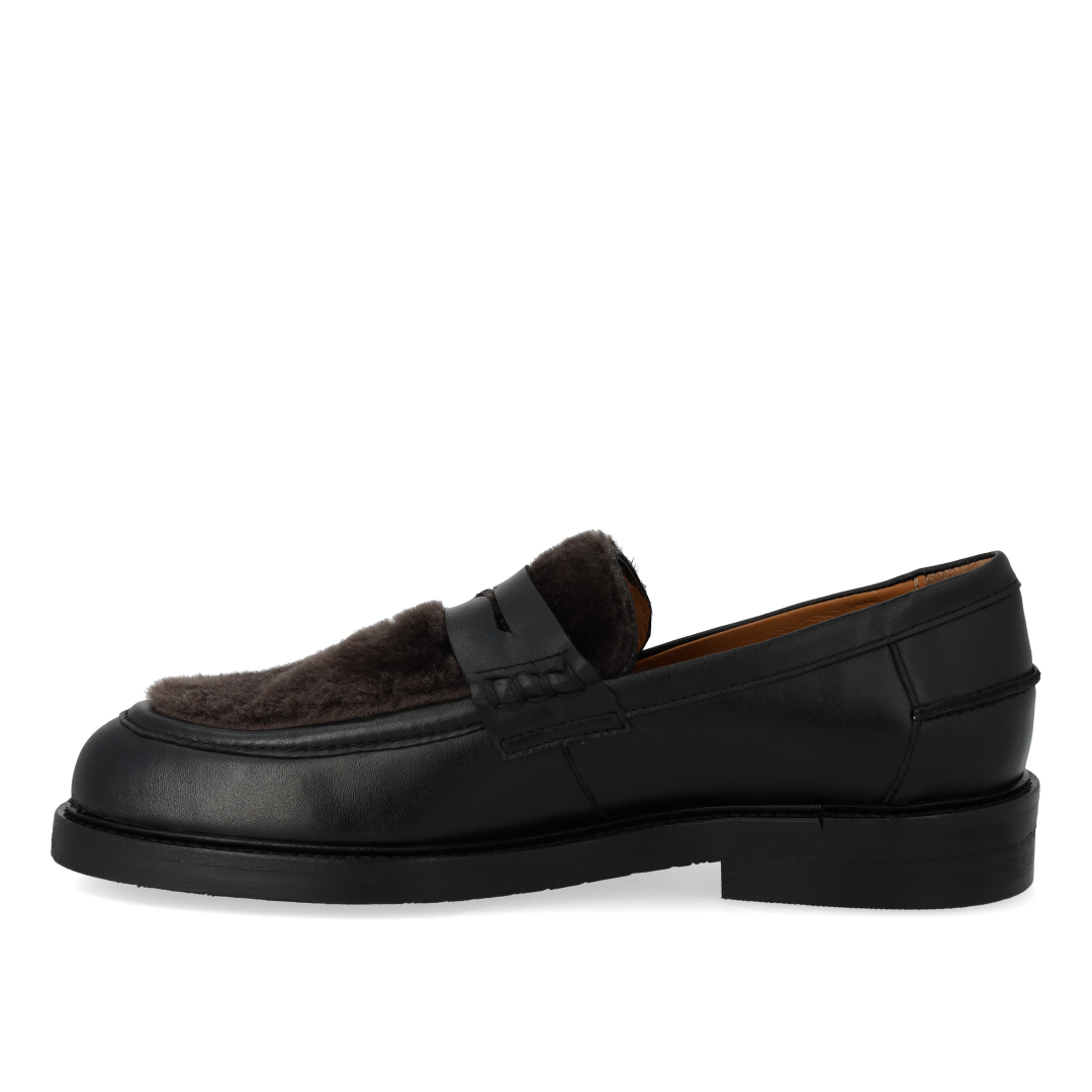 Penny loafer med blød pelsdetalje