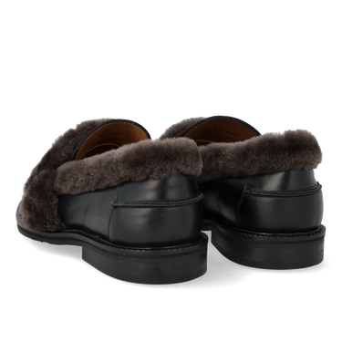 Loafer med bløde pelskanter