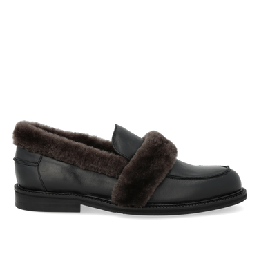 Loafer med bløde pelskanter