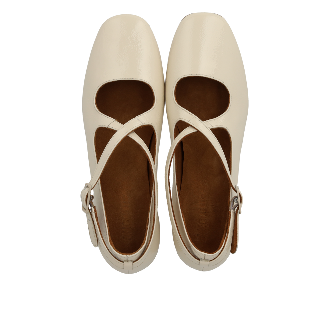 Højhælet Mary Jane ballerina med krydsdetalje