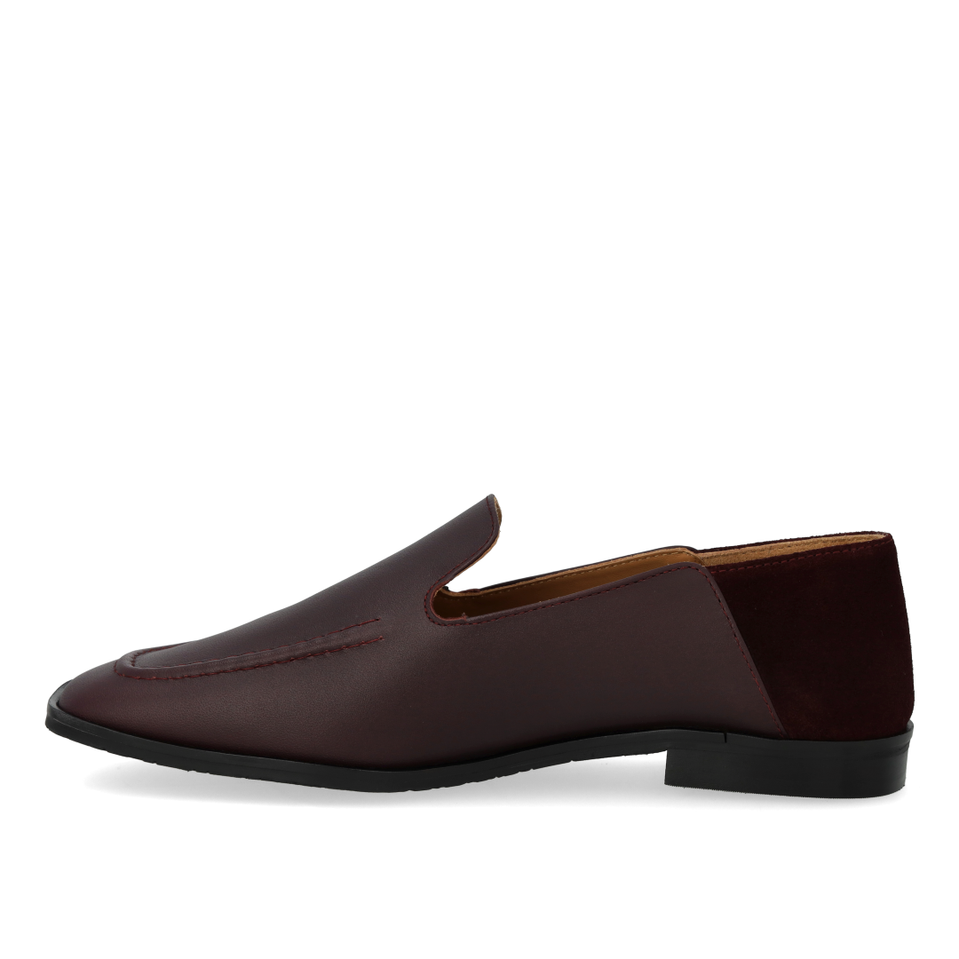 Loafer med ruskindsdetalje