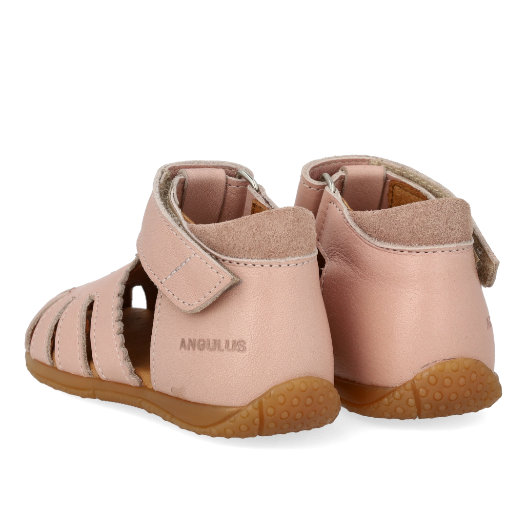 Sandal med broderi