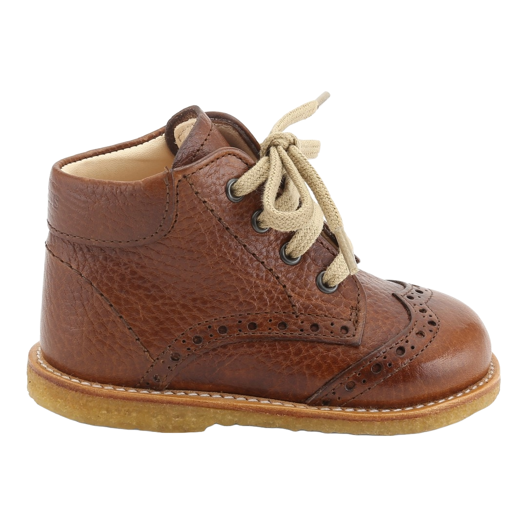 Klassisk snøresko med brogue detaljer