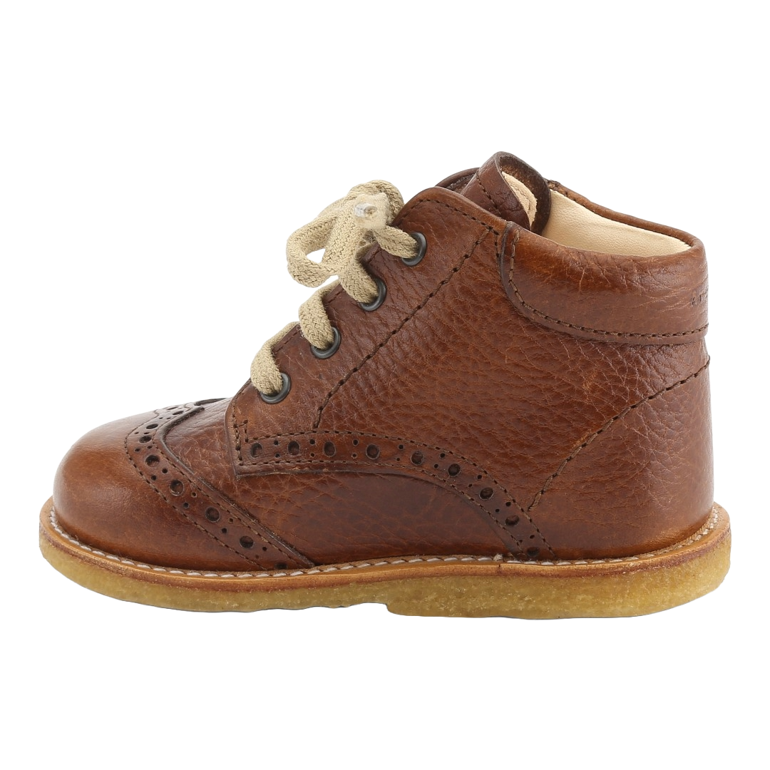 Klassisk snøresko med brogue detaljer