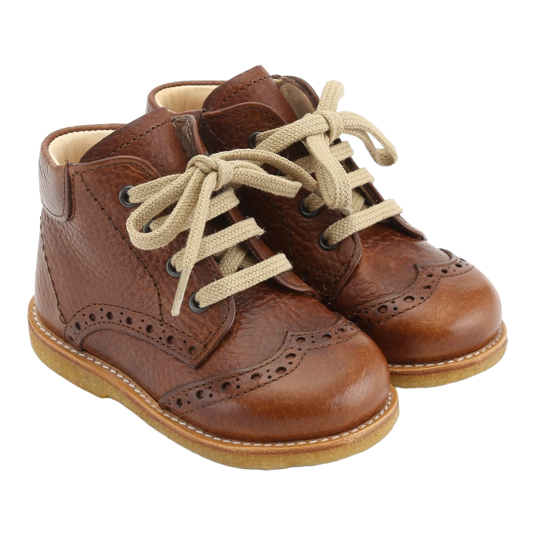 Klassisk snøresko med brogue detaljer