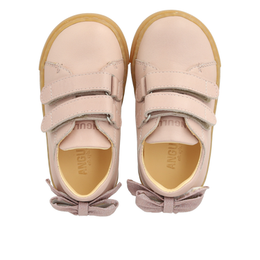 Begynder sneaker med funklende glittersløjfe