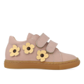 Begynder sneaker med blomsterapplikationer