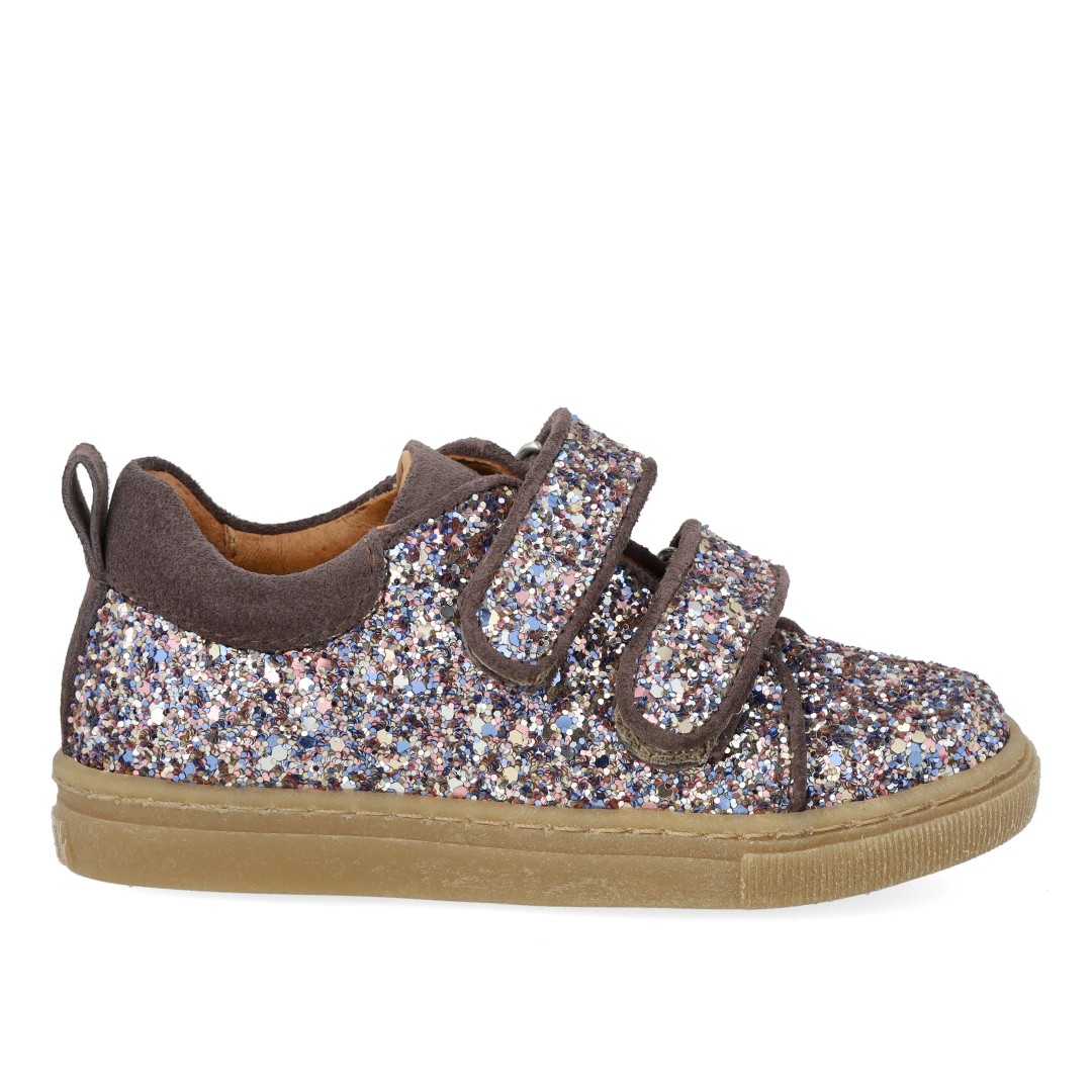 Funklende glitter-sneaker med ruskindskanter