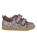 Funklende glitter-sneaker med ruskindskanter