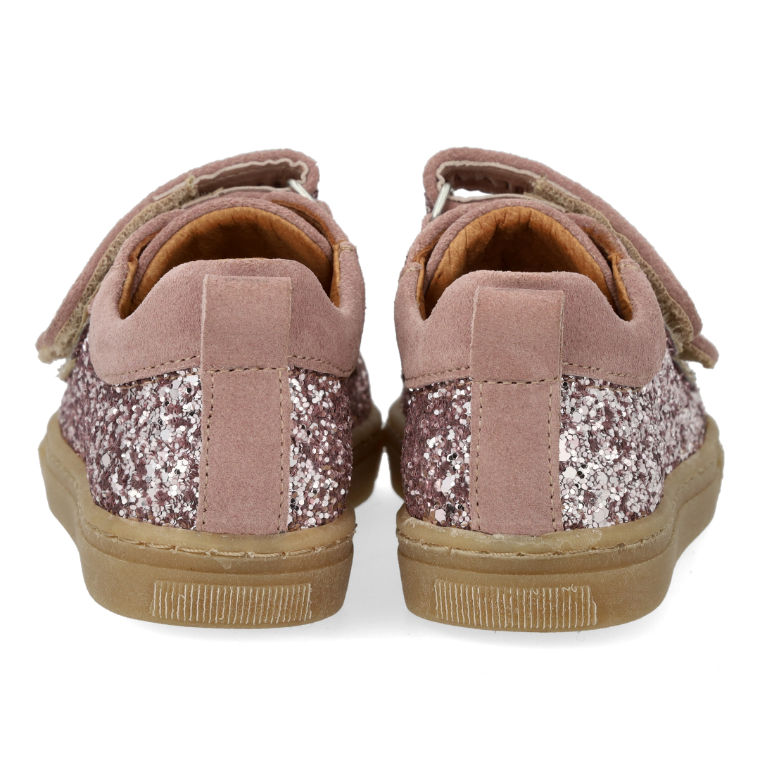 Funklende glitter-sneaker med ruskindskanter