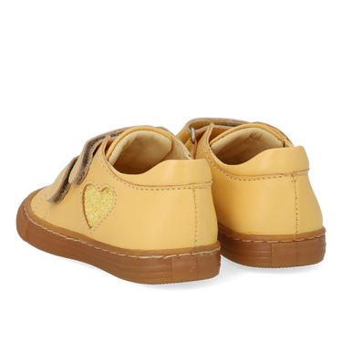 Begynder sneaker med funklende glitterhjerte