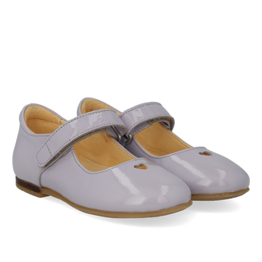 Ballerina med udstandset hjertemotiv