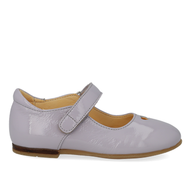 Ballerina med udstandset hjertemotiv