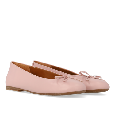 Ballerina i læder med sløjfedetalje