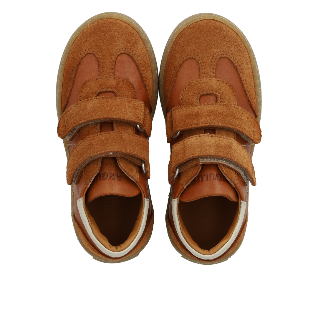 Sporty colour-block sneaker