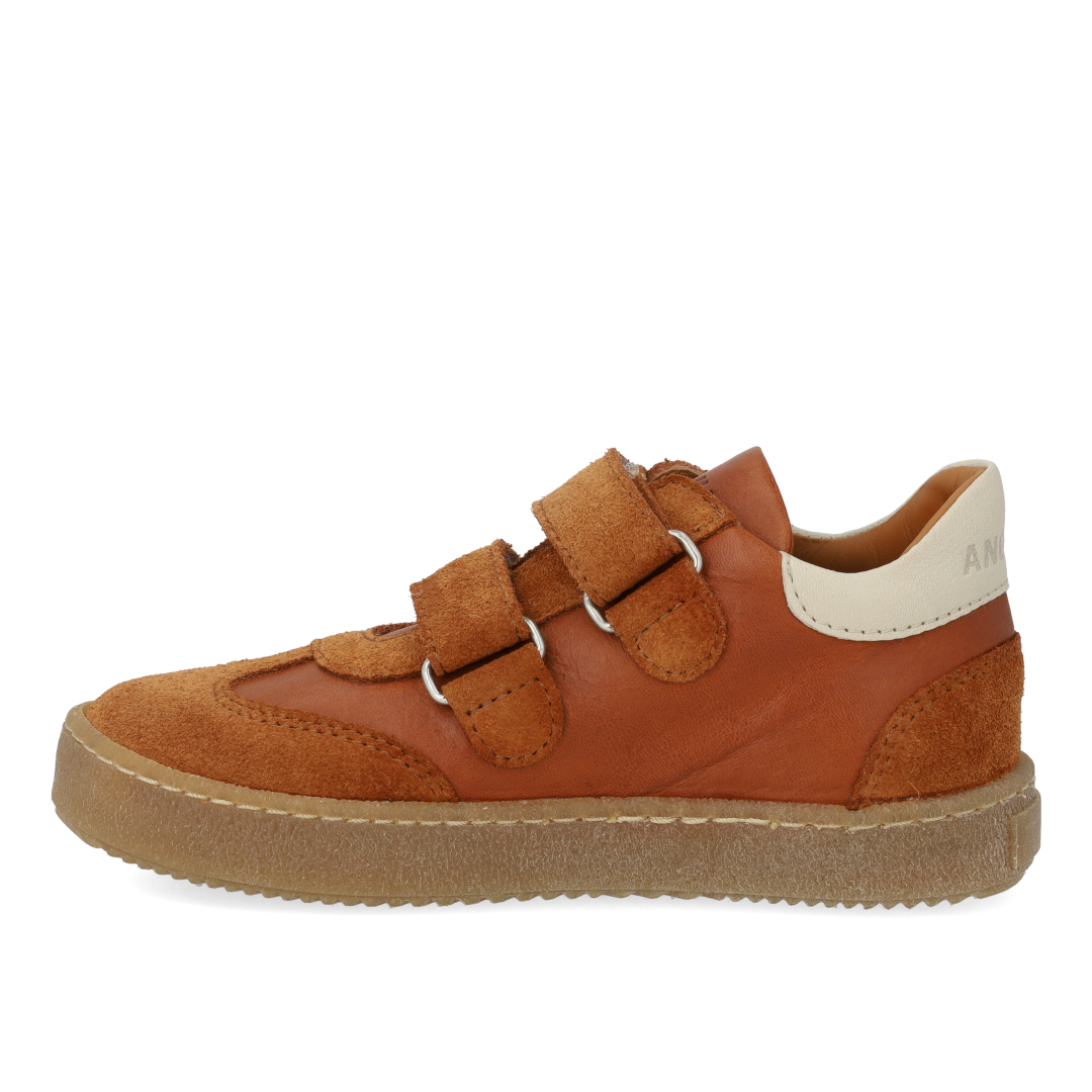 Sporty colour-block sneaker