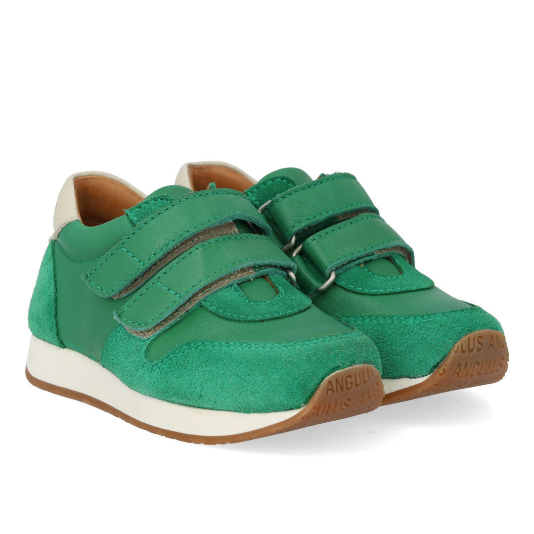 Sporty sneaker