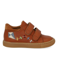 Sneaker med drage detalje