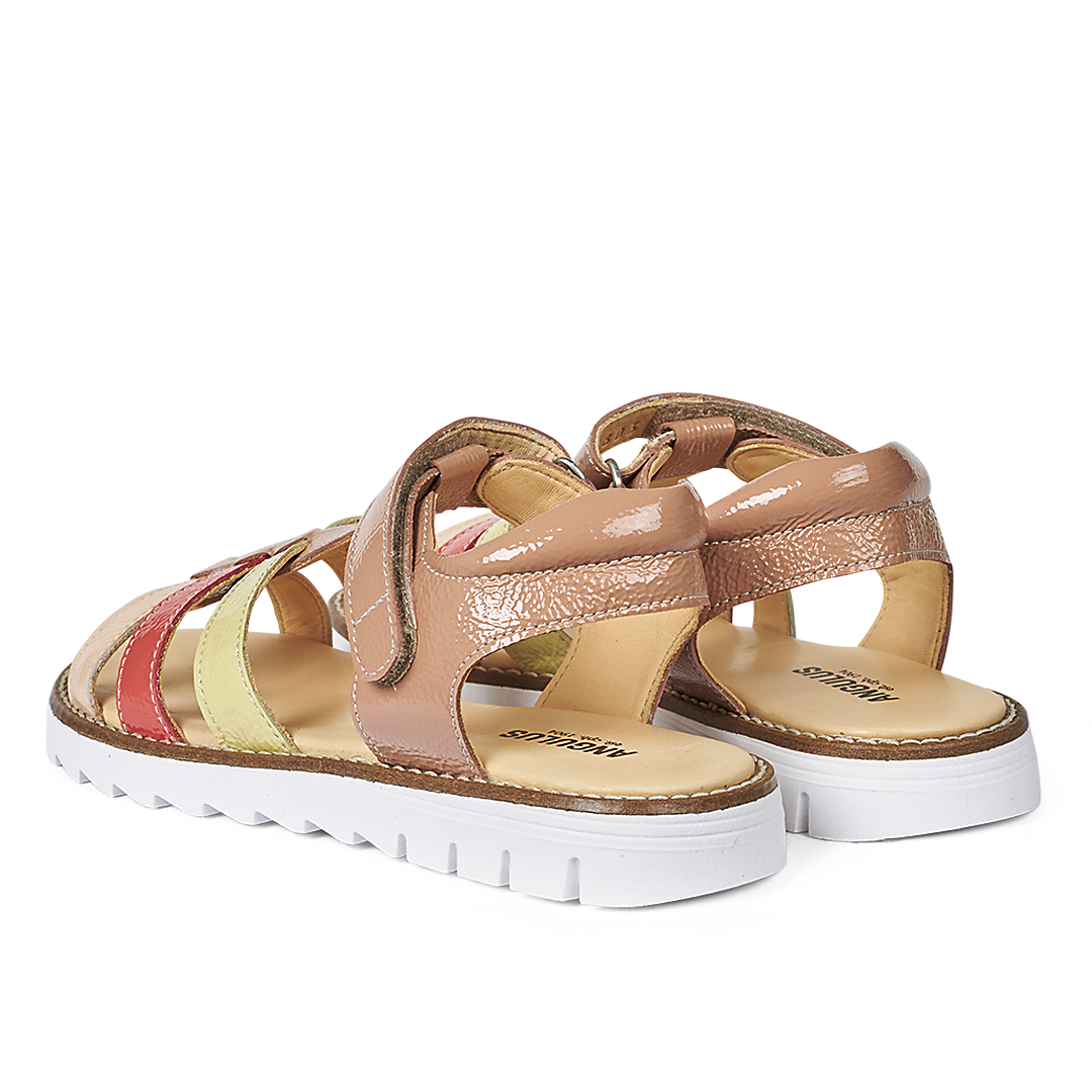 Sandal med T-rem og velcrolukning