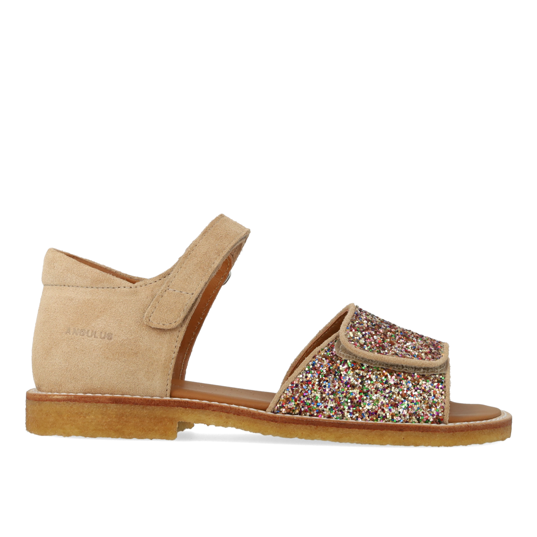 Justerbar sandal i læder med funklende glitter