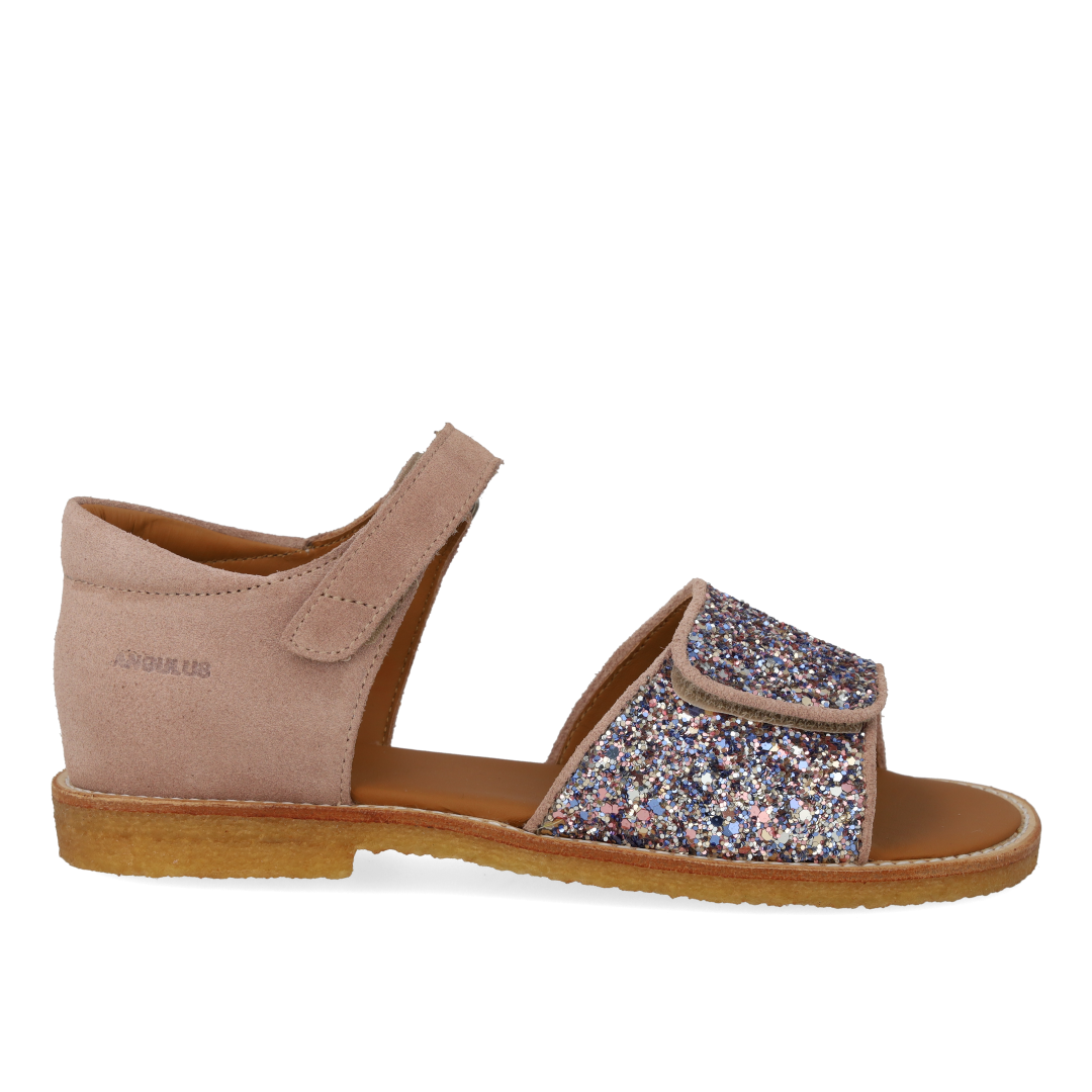 Justerbar sandal i læder med funklende glitter