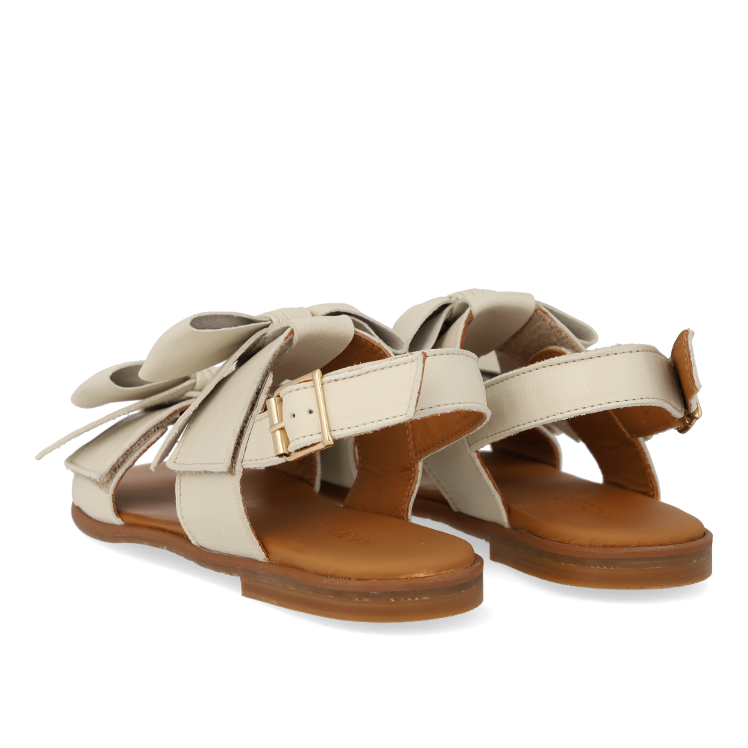 Sandal med sløjfe, velcro og spænde