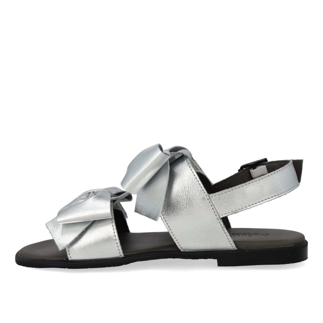 Sandal med sløjfe, velcro og spænde