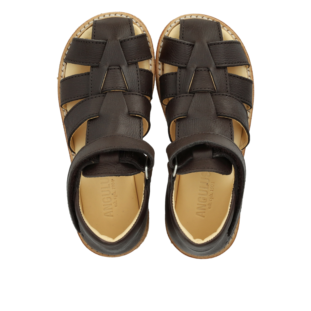 Begynder sandal med velcrolukning