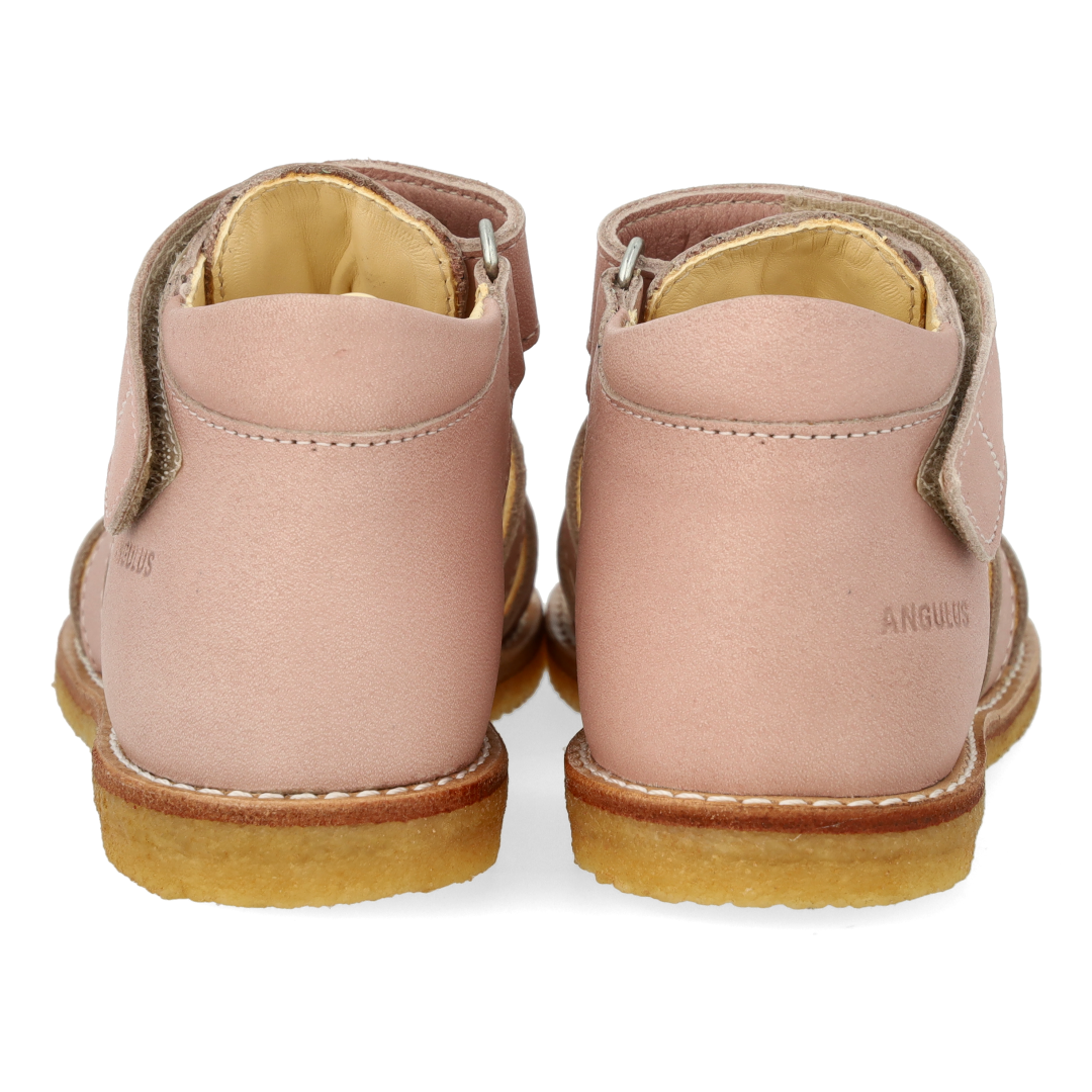 Begynder sandal med velcrolukning