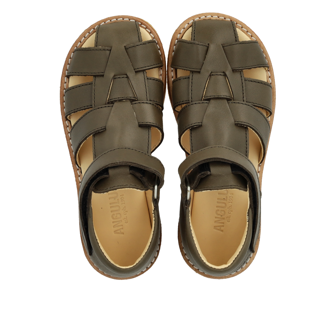 Begynder sandal med velcrolukning