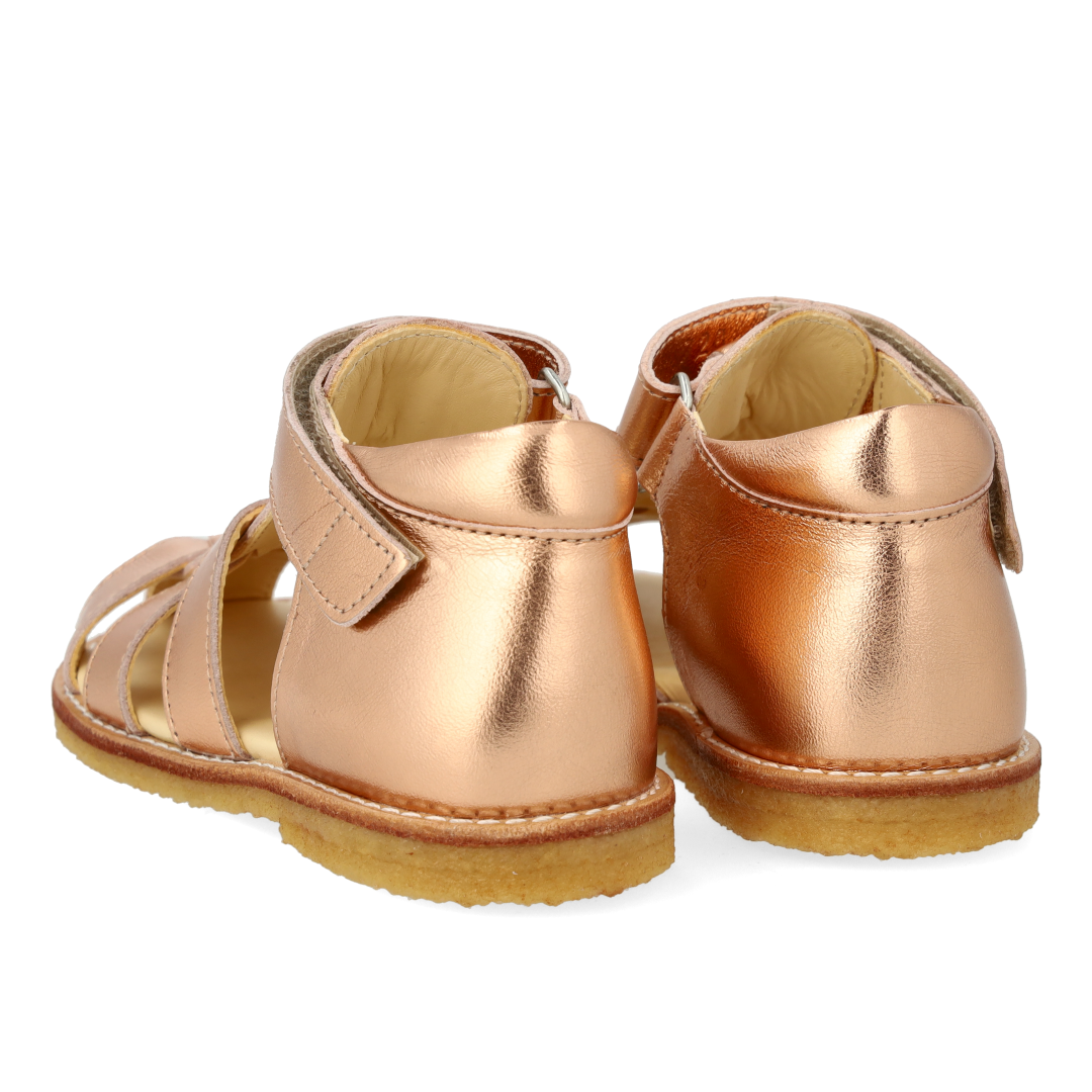 Begynder sandal med velcrolukning