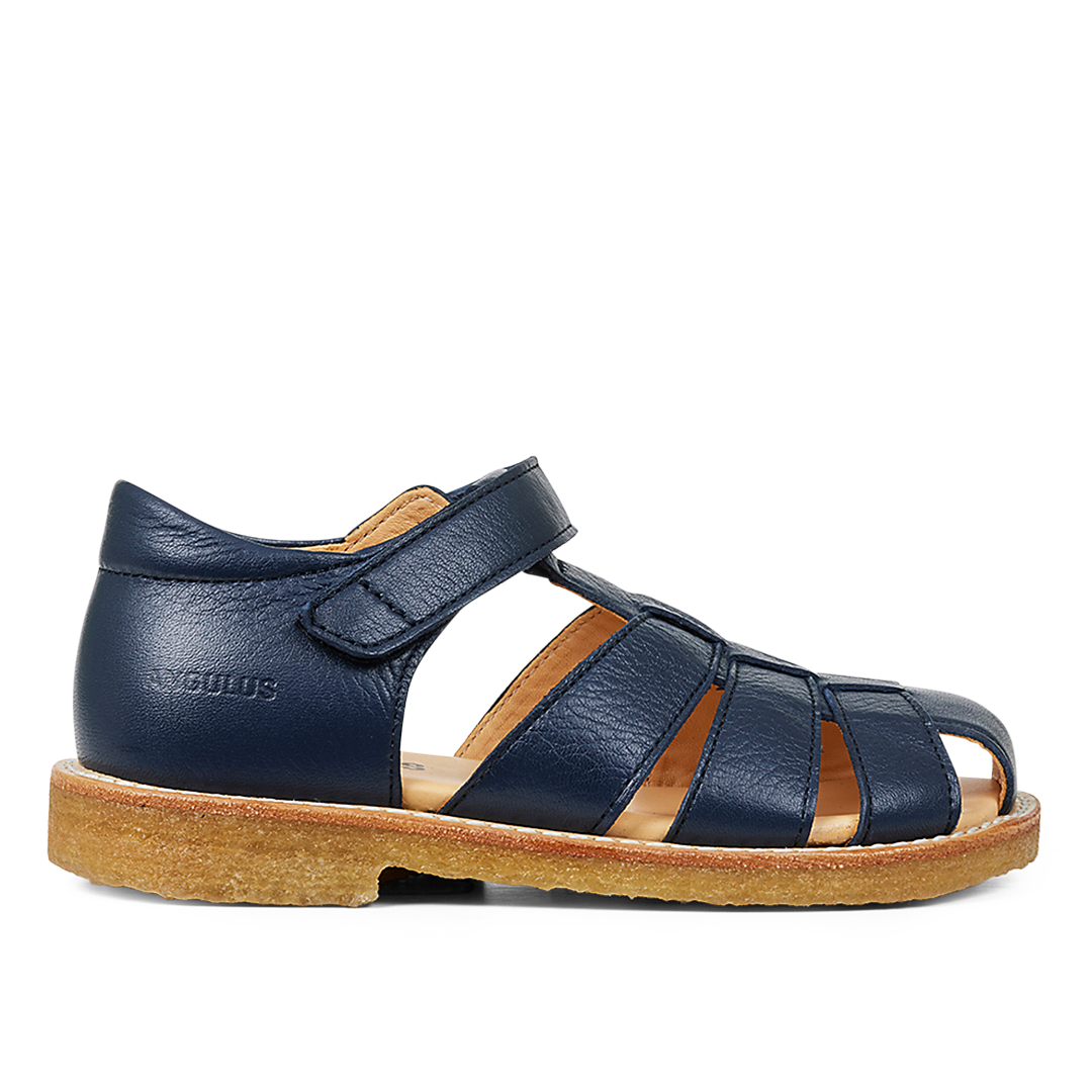 Sandal med justerbar velcrolukning