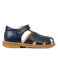 Sandal med justerbar velcrolukning