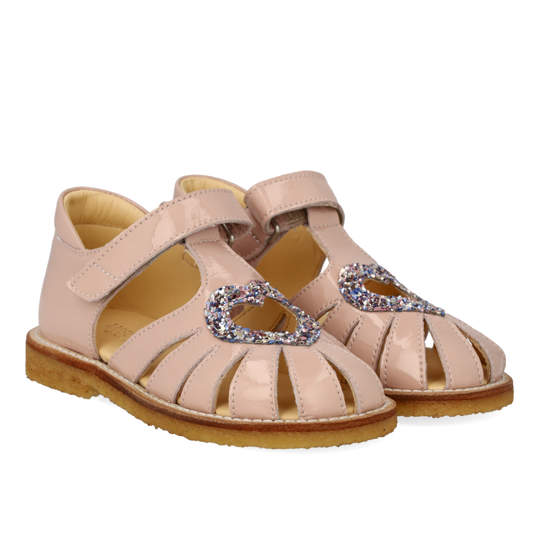 Hjertesandal med funklende glitter hjerte