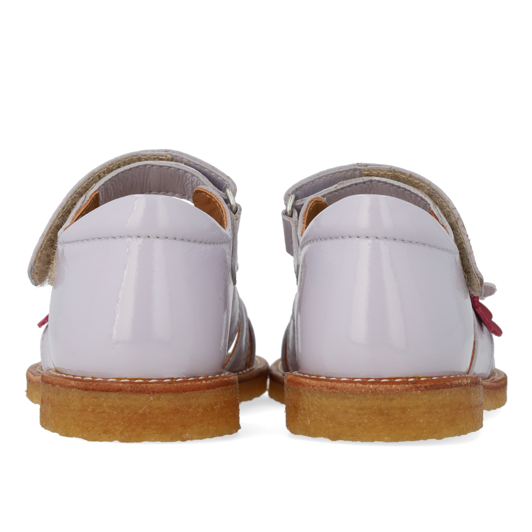 Sandal med multifarvede blomsterapplikationer
