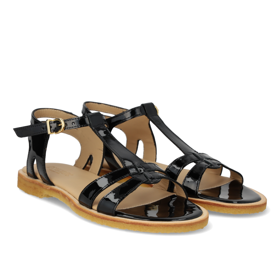 Klassisk remsandal