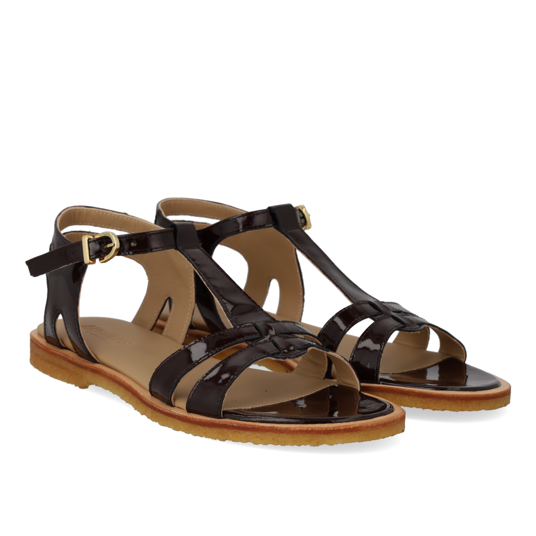 Klassisk remsandal
