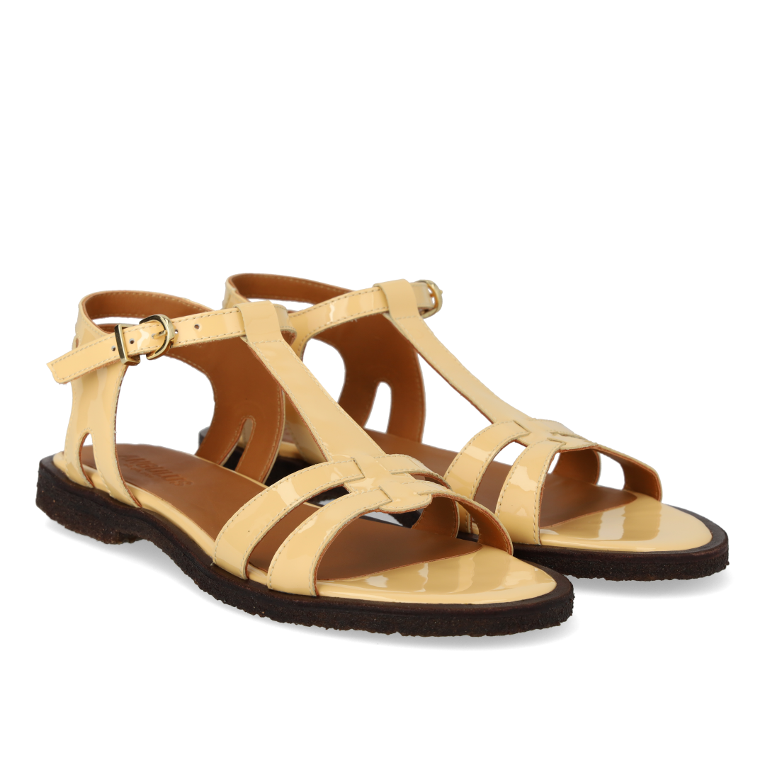 Klassisk remsandal