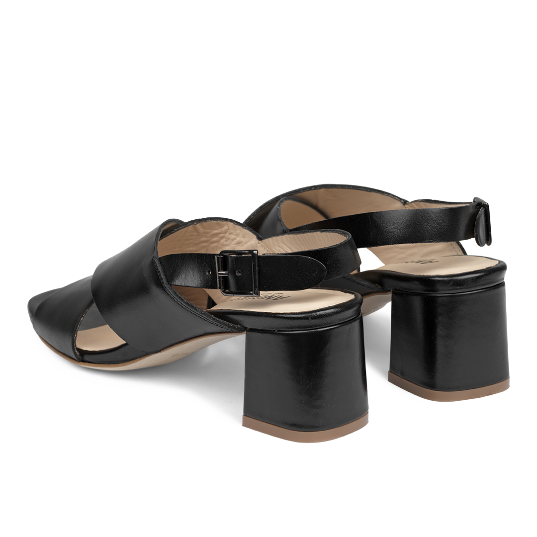 Sandal med blokhæl